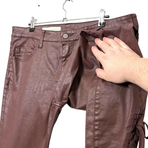 Anthropologie Pilcro Coated Skinny Pants Women’s Size 32 Burgundy Lace Hem - Picture 7 of 16